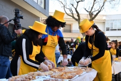 carnival-miguelturra-frying-pan-fruit