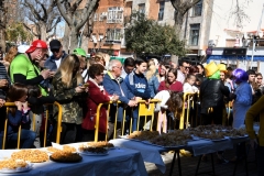 carnival-miguelturra-frying-pan-fruit