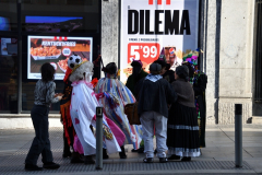 carnaval-miguelturra-mascaras-calles-madrid
