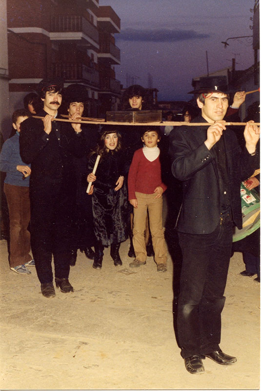carnival-miguelturra-first-burial-sardine-1982