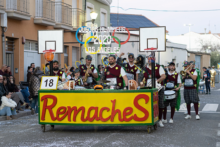 2026. Desfile Nacional Domingo de Piñata. Peña Los Remaches (Moral de Cva.). Foto: Francisco M. Peco carnaval-miguelturra-desfile-2026